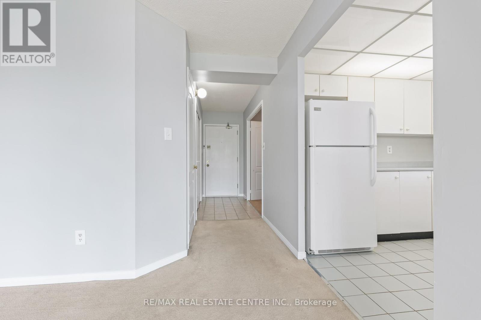 406 - 26 HALL ROAD