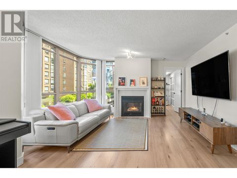 706 867 HAMILTON STREET Vancouver BC V6B2R7