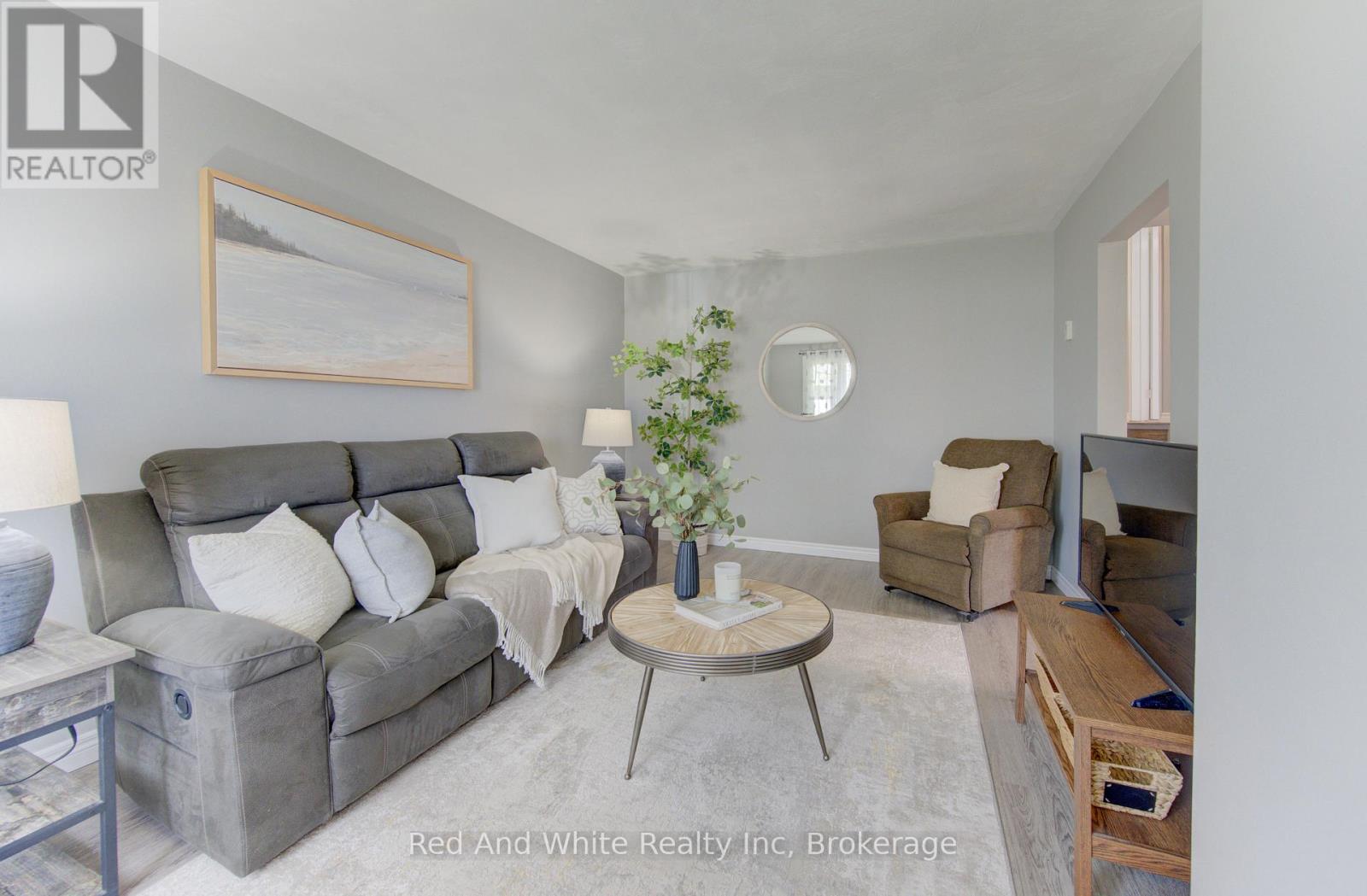 100 JOHANNA DRIVE