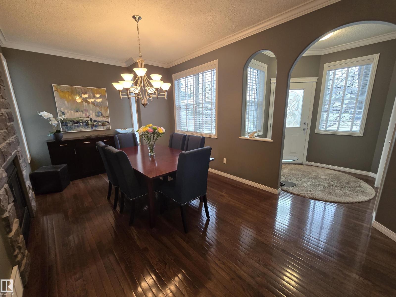 1668 GLASTONBURY BV NW