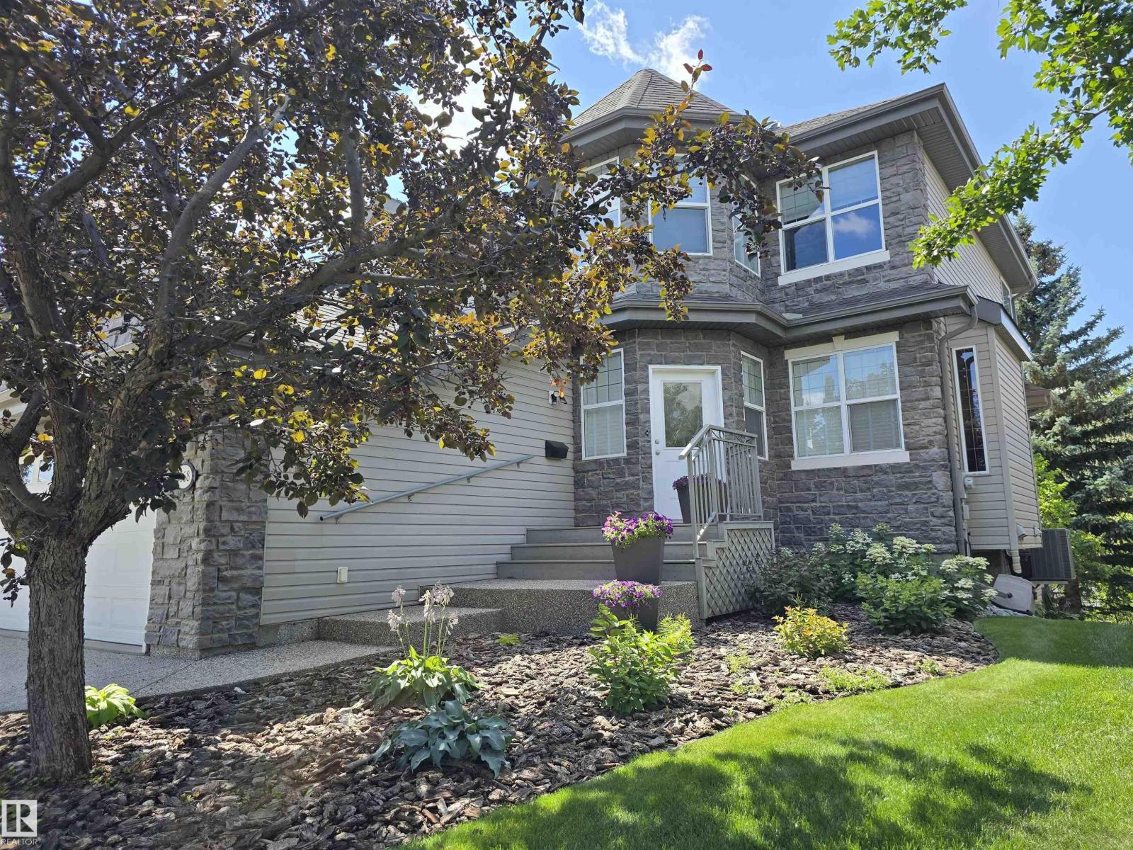 1668 GLASTONBURY BV NW