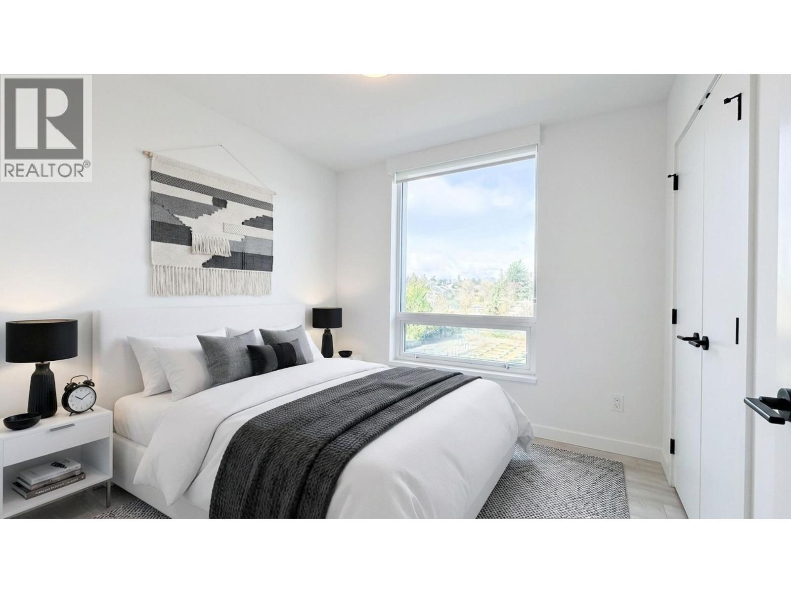 505 8189 CAMBIE STREET