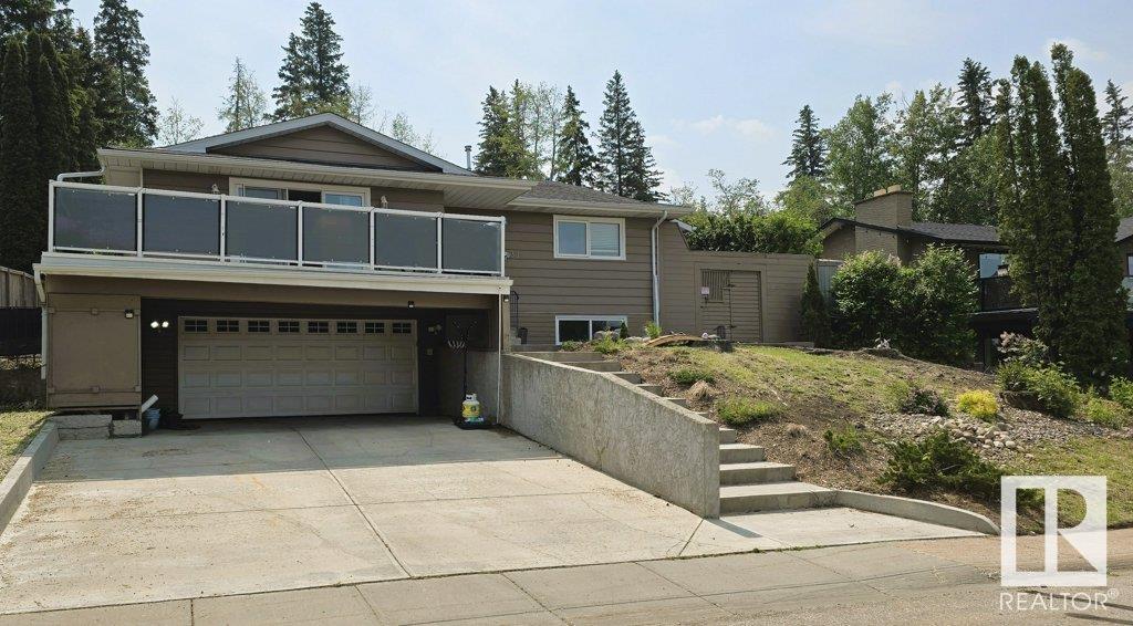 37 MANCHESTER DR