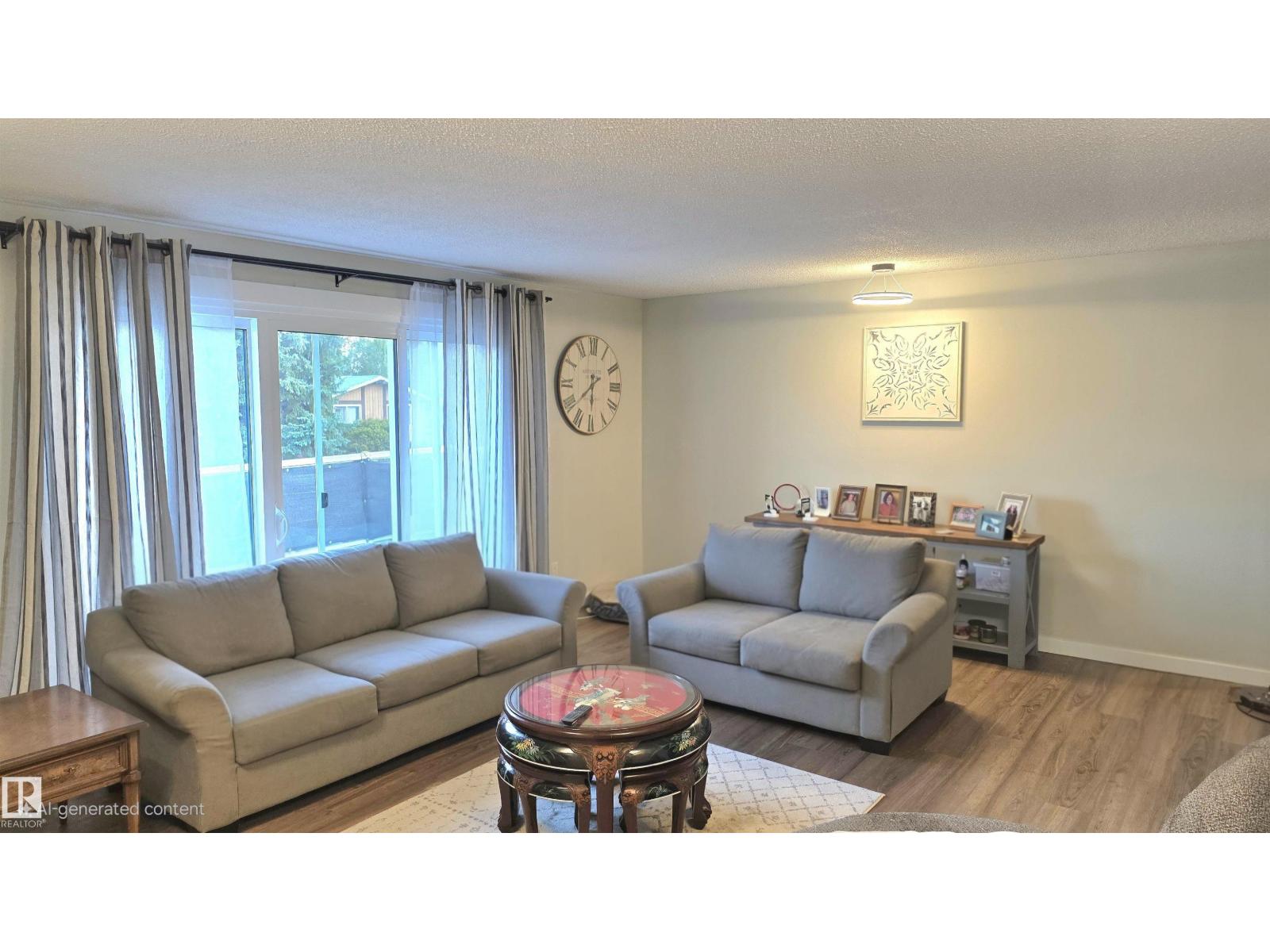37 MANCHESTER DR