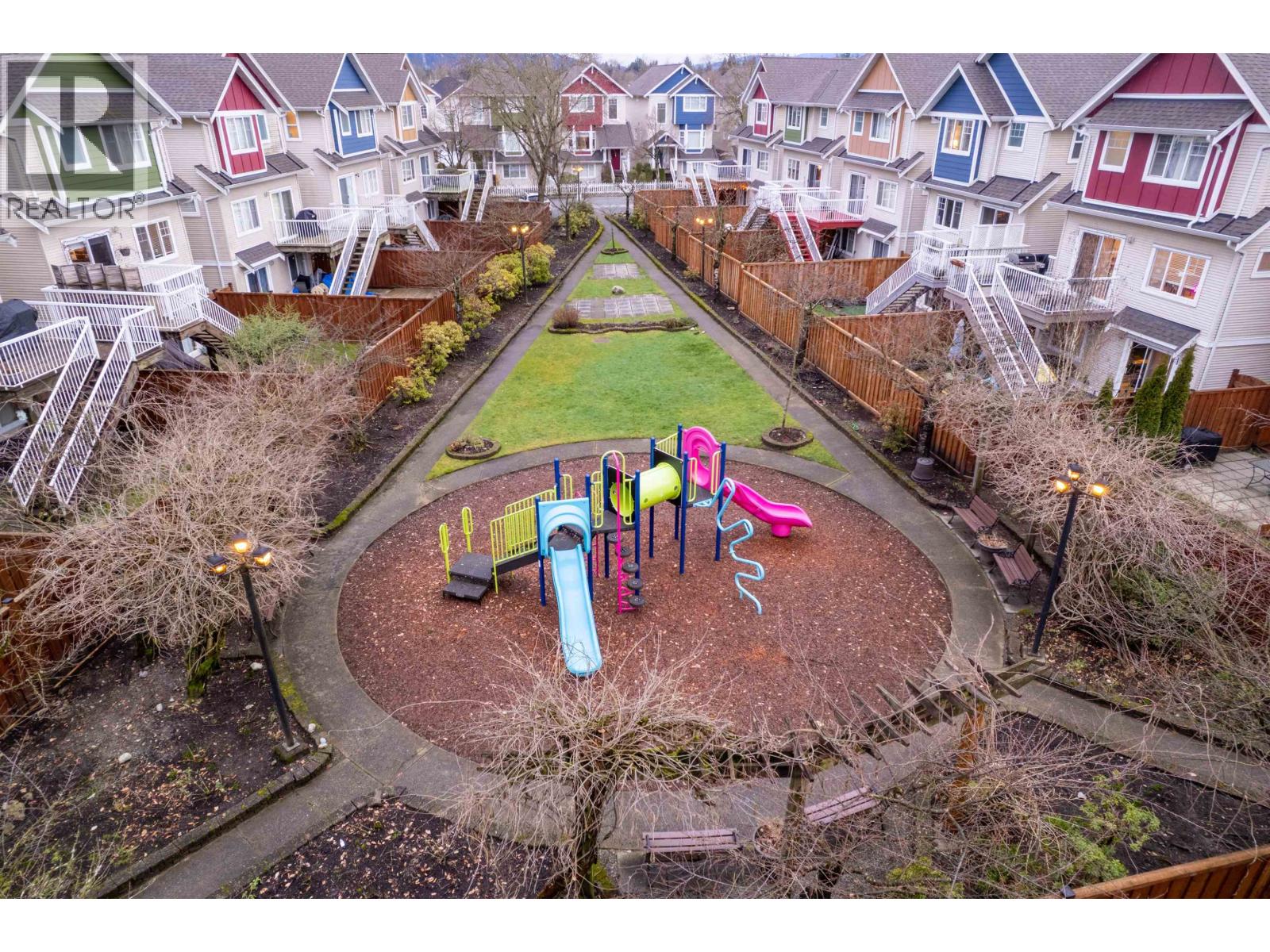 6 1108 RIVERSIDE CLOSE