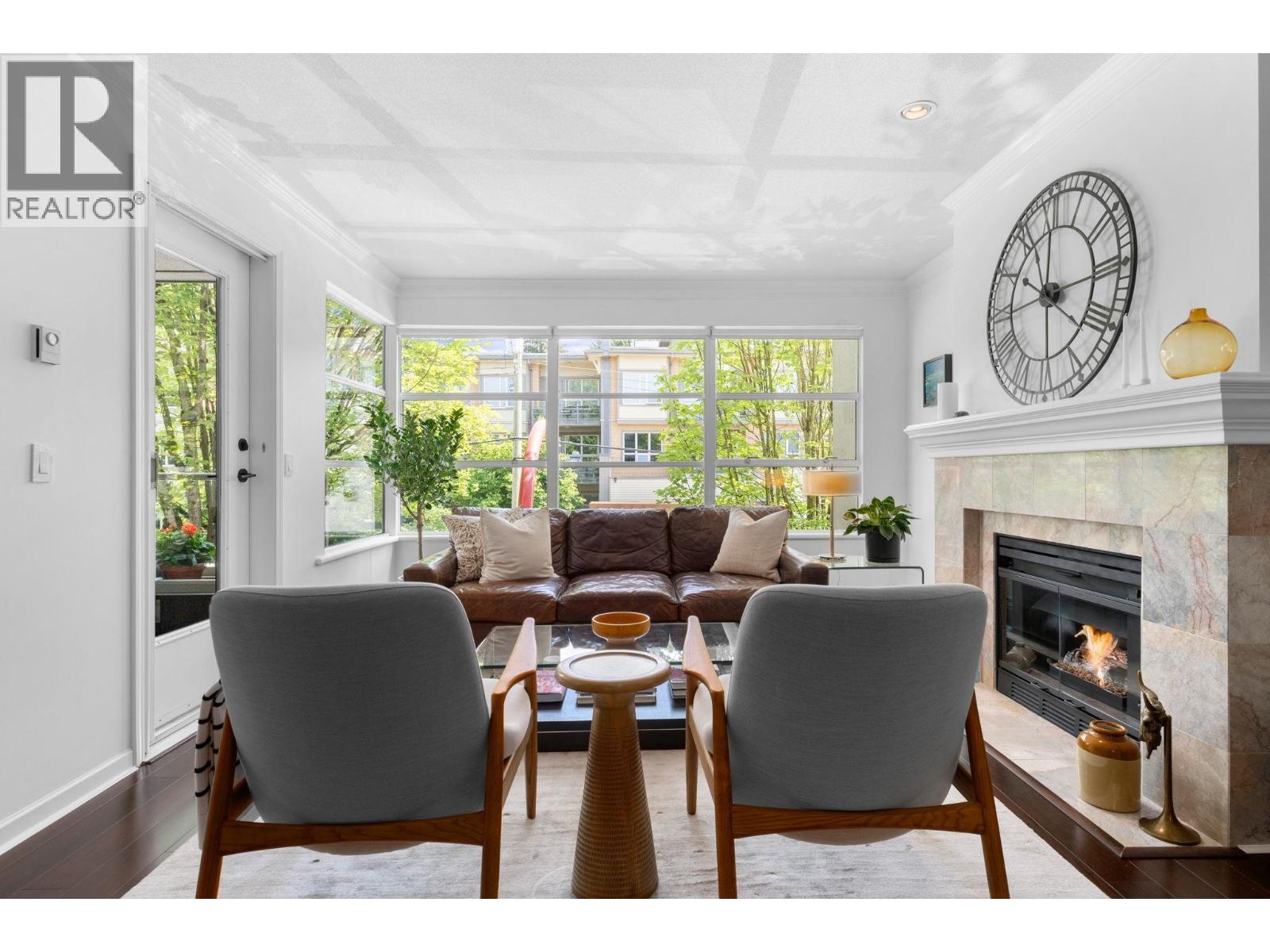 204 3151 WOODBINE DRIVE