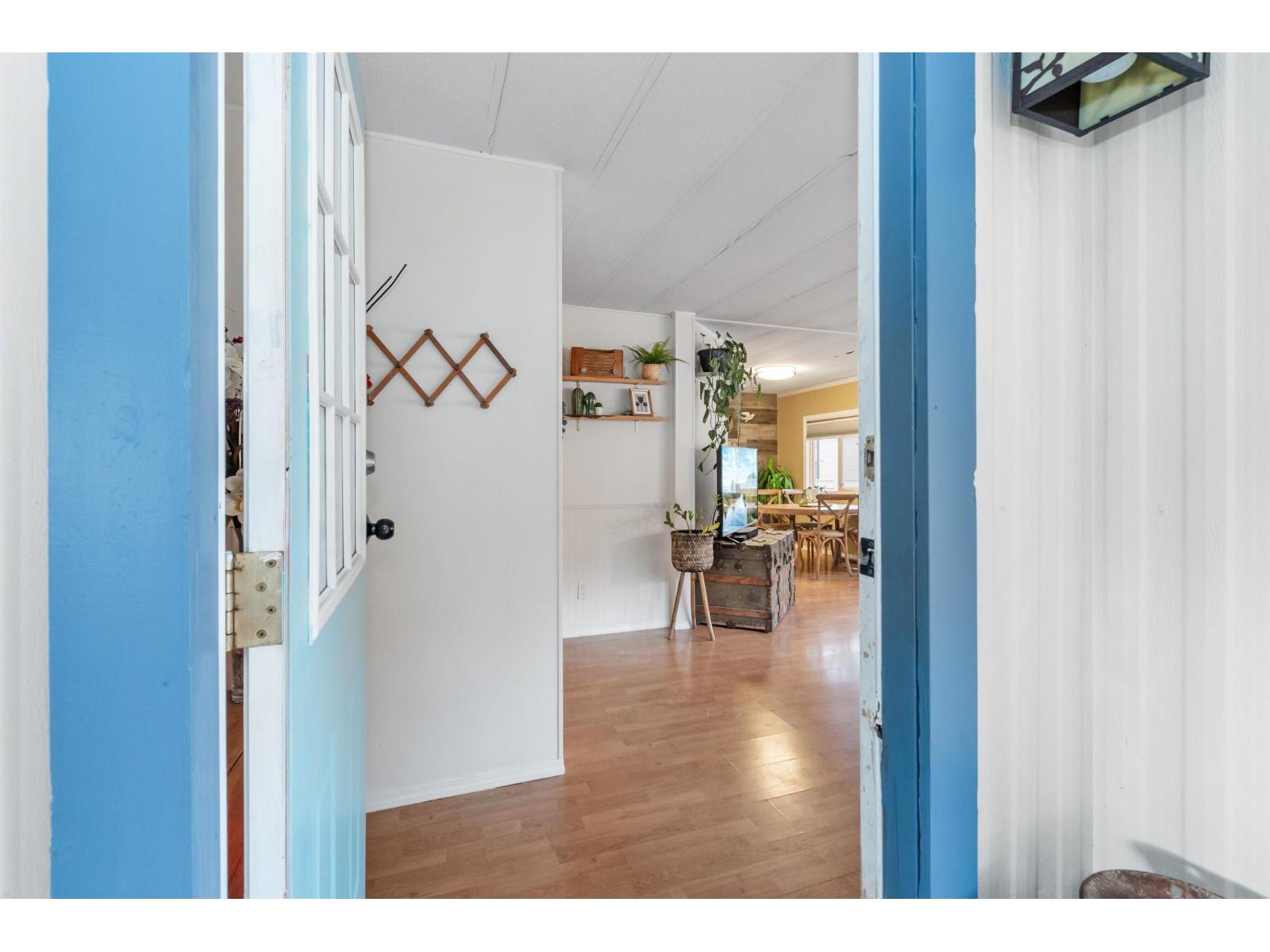 69 3942 COLUMBIA VALLEY HWY|Cultus Lake East