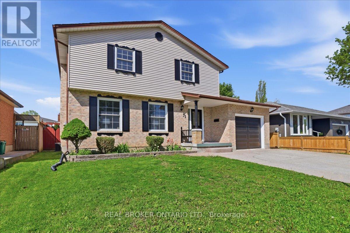 71 WEST ACRES CRESCENT