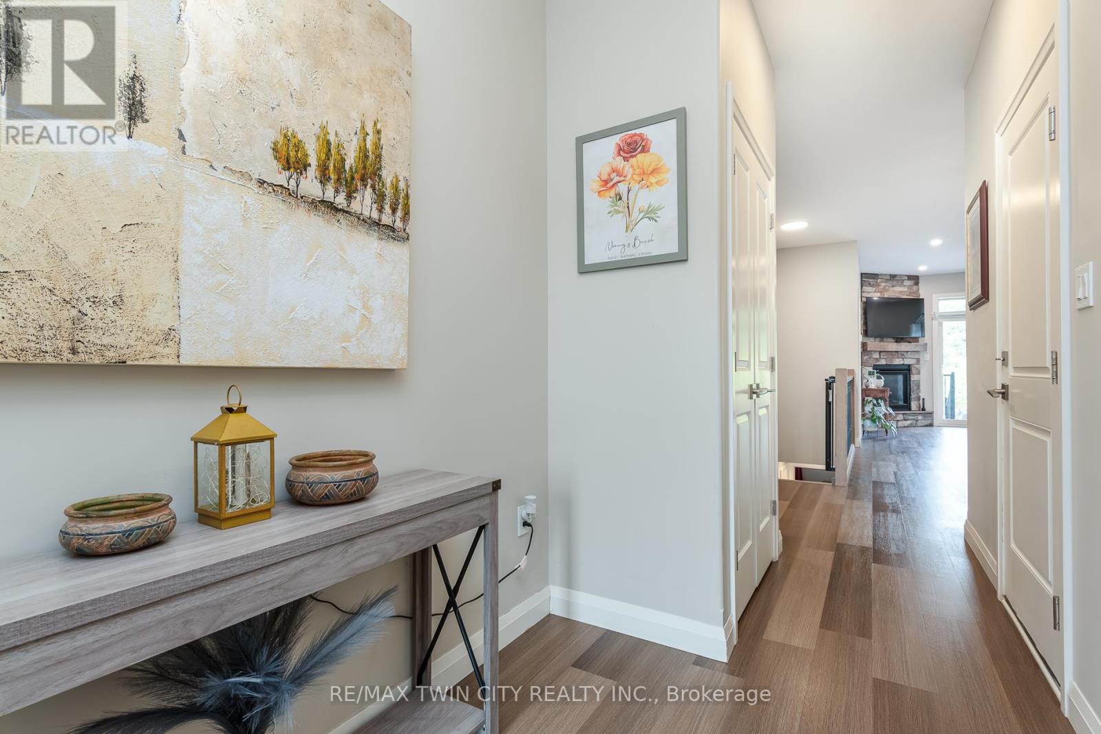 82 ROWE AVENUE