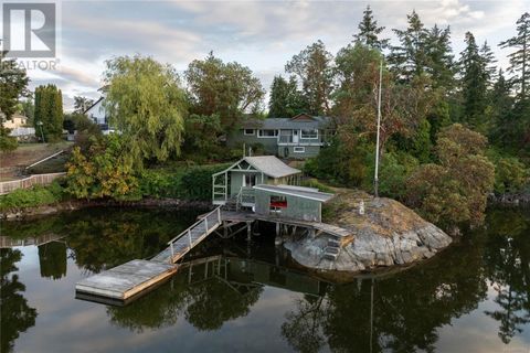 976 Westing Rd Saanich BC V9A2G5