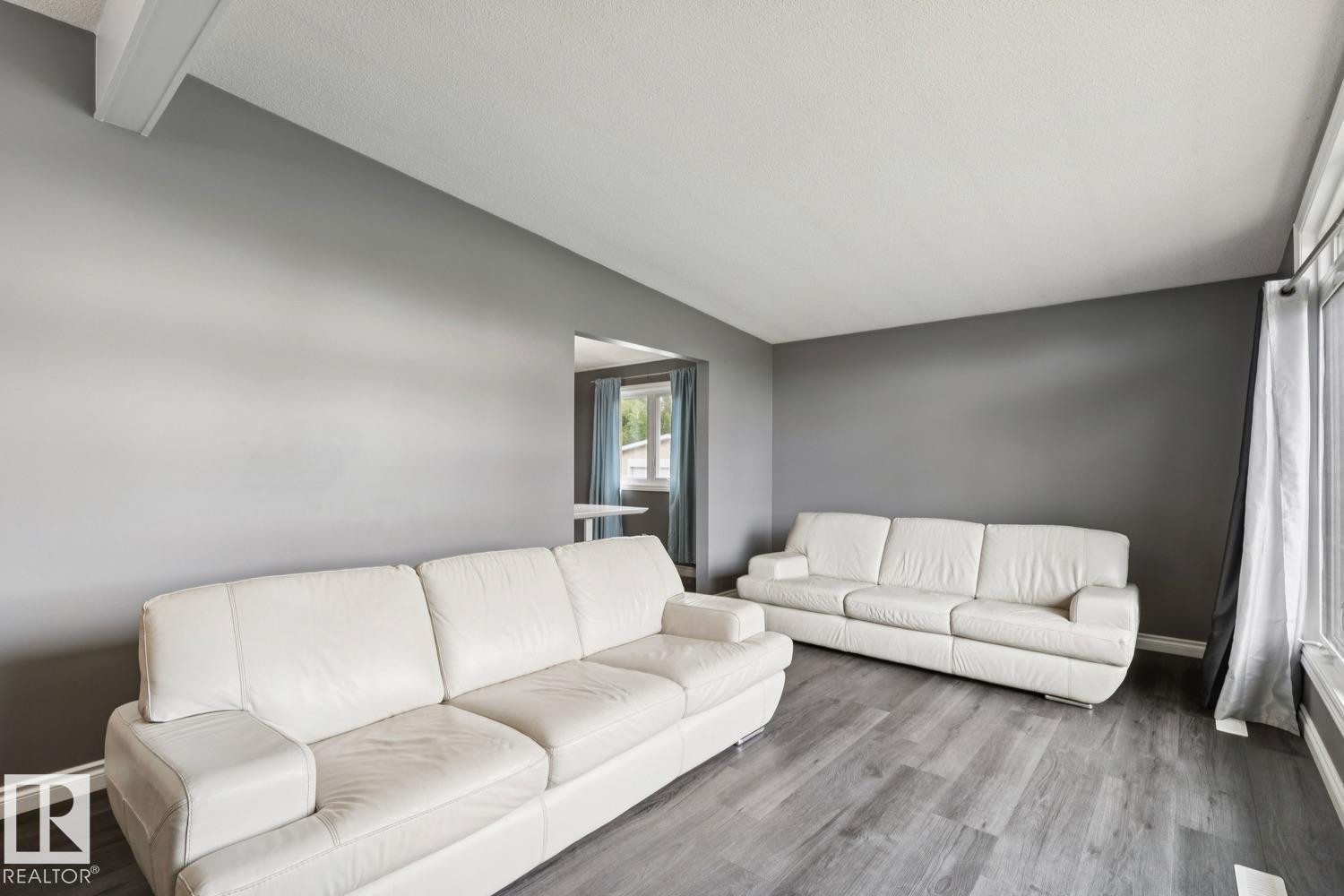 9312 151 AV NW