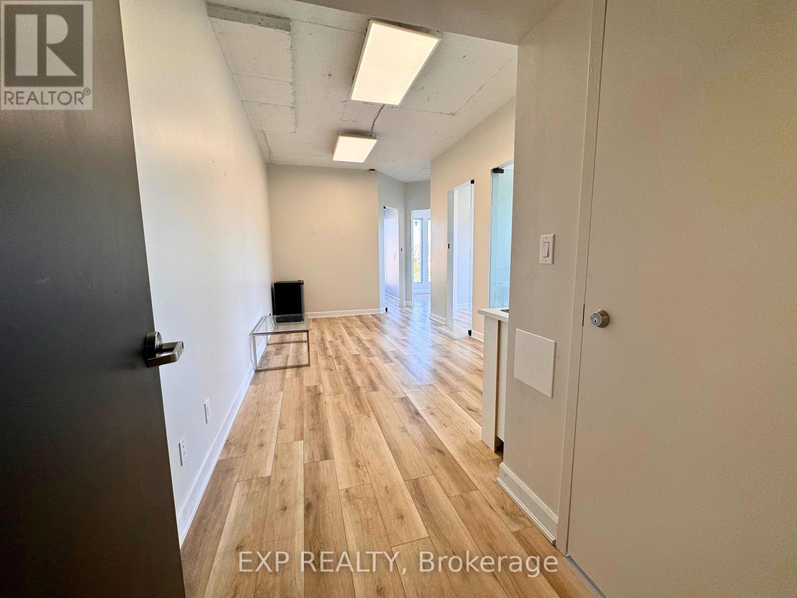 212 - 230 LAKESHORE ROAD E