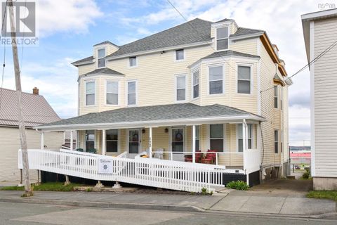 121 & 123 Pierce Street North Sydney NS B2A1P4
