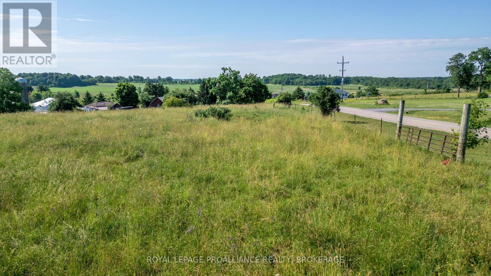 3282 WOODSIDE ROAD