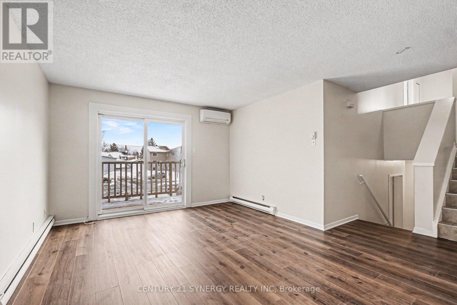 10 - 776 ST JEAN STREET