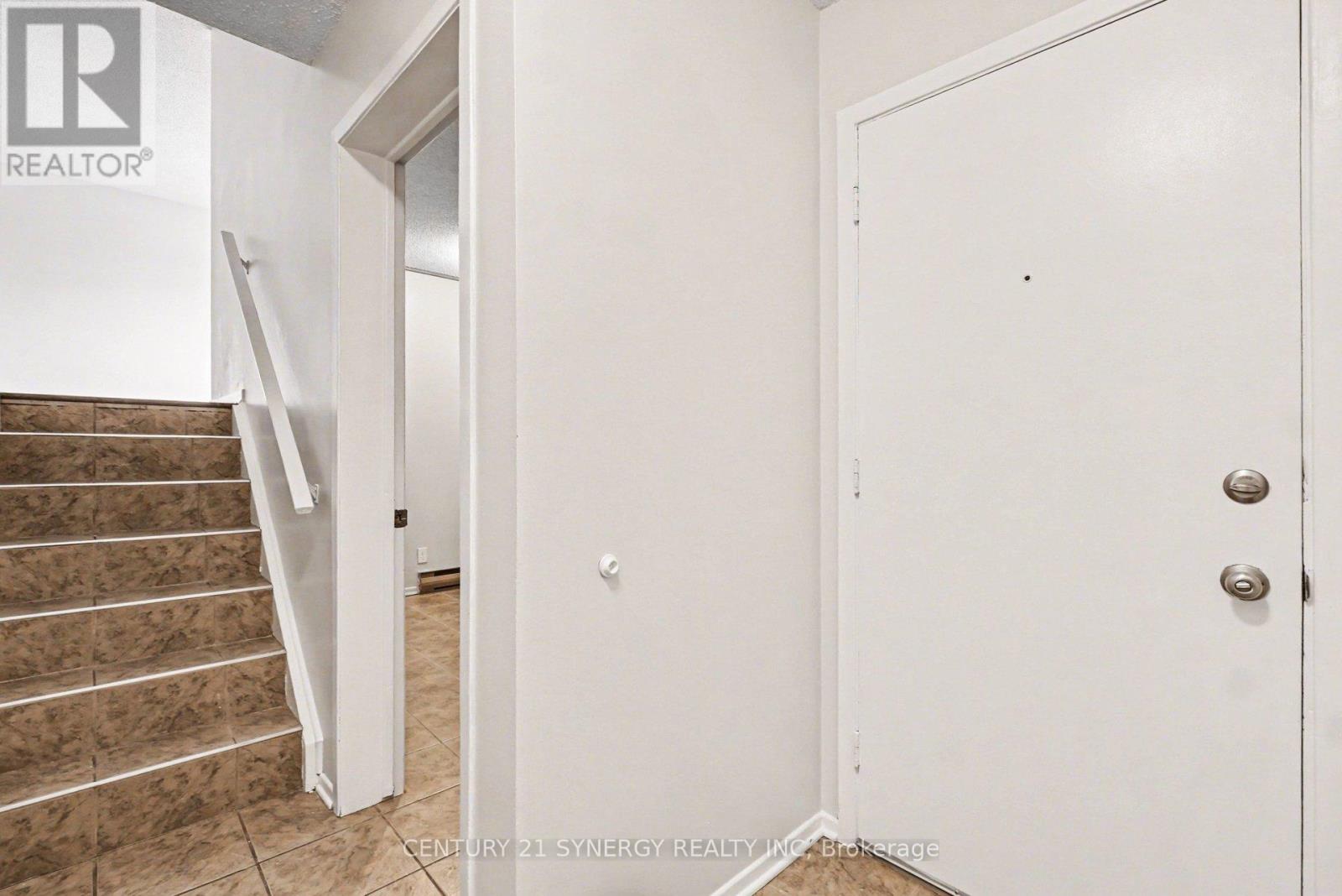 10 - 776 ST JEAN STREET