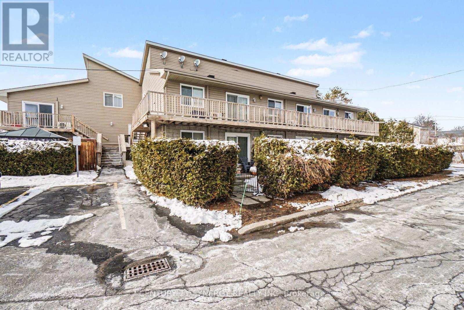 10 - 776 ST JEAN STREET