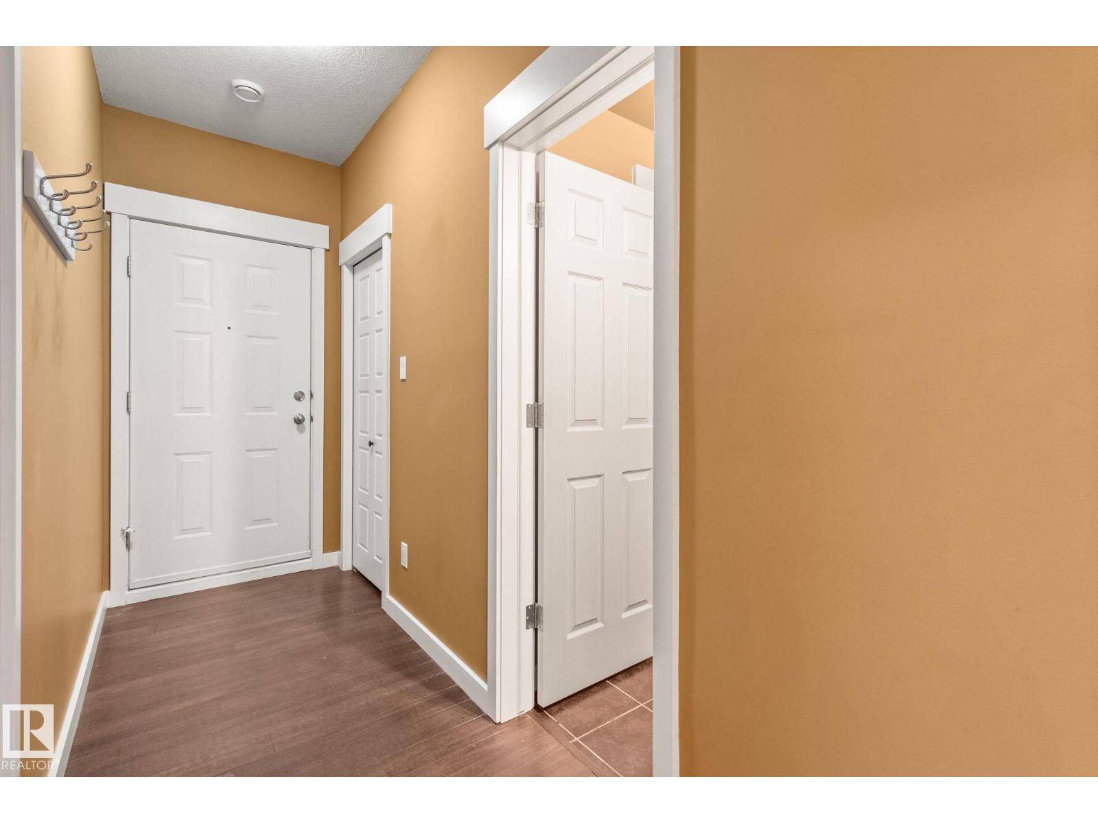 #514 10518 113 ST NW