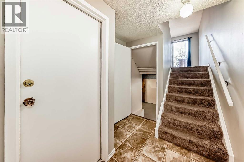 6909 Ranchero Road NW