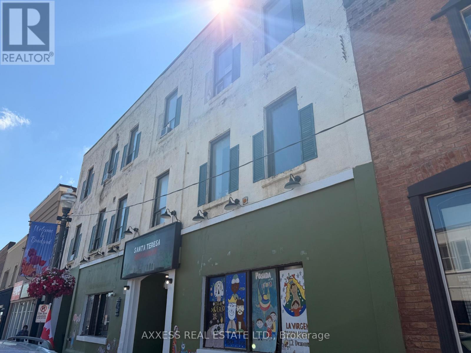 22 HOLLAND STREET W