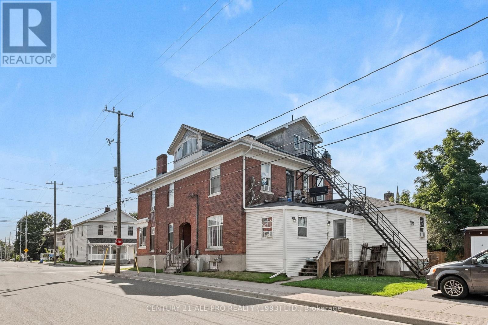 1 JAMES STREET W