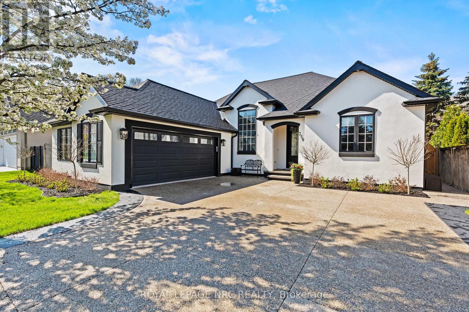 350 JOHN STREET W