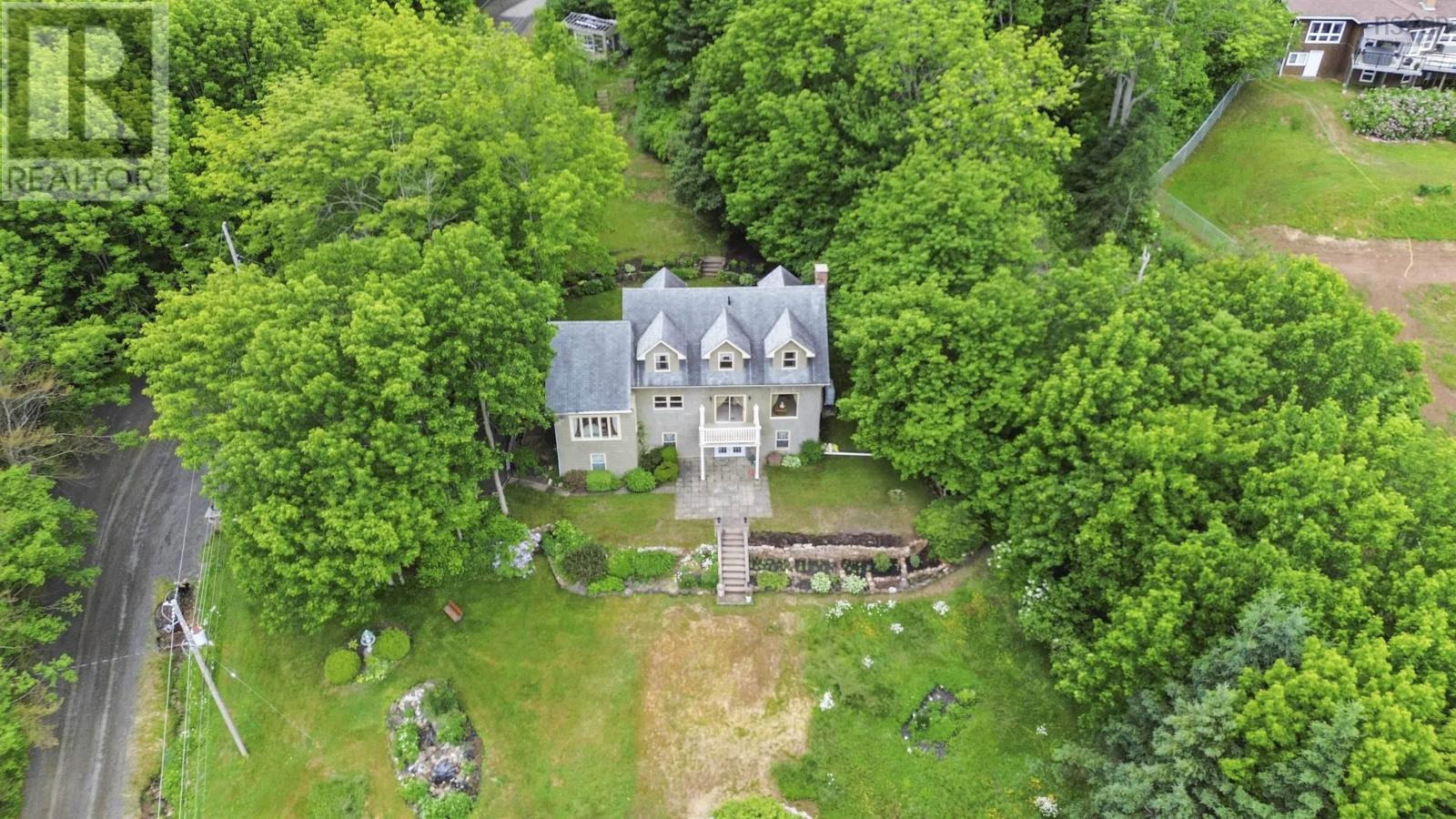 24 Annavista Heights