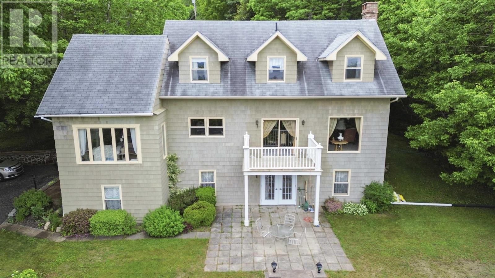 24 Annavista Heights