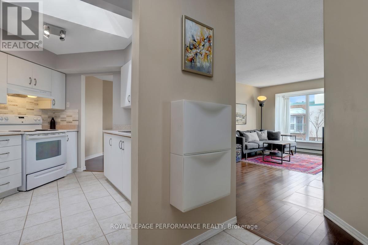 401D - 1 COLUMBUS AVENUE