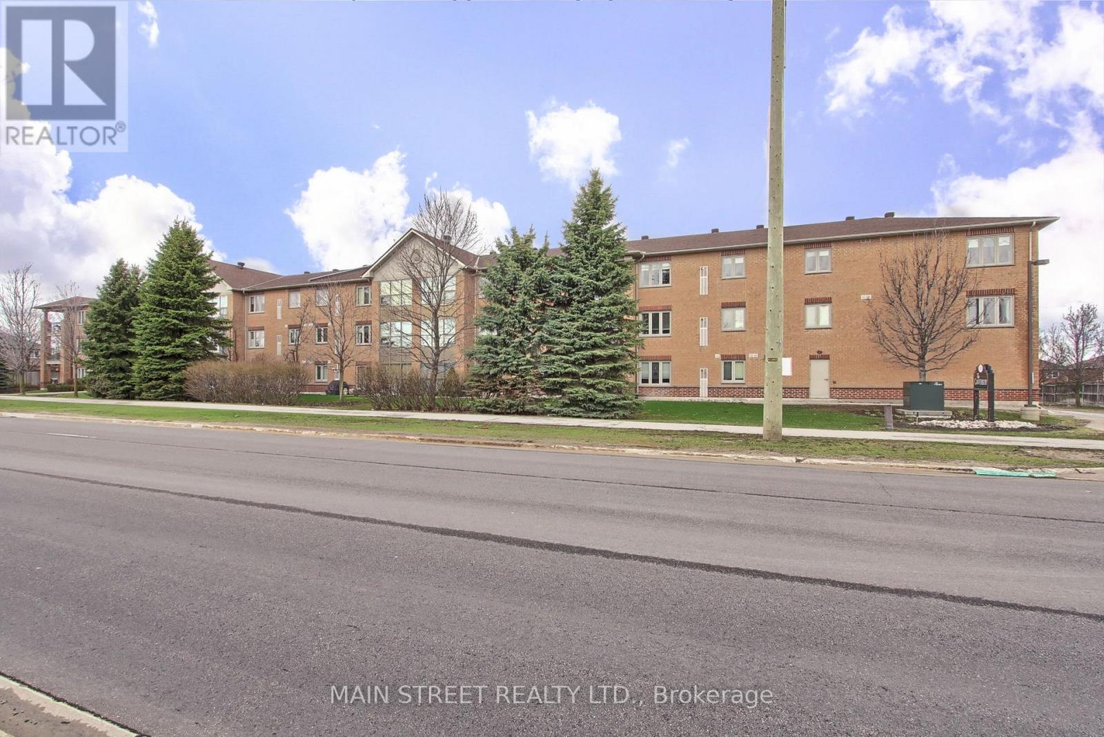 305 - 500 MAPLEVIEW DRIVE W