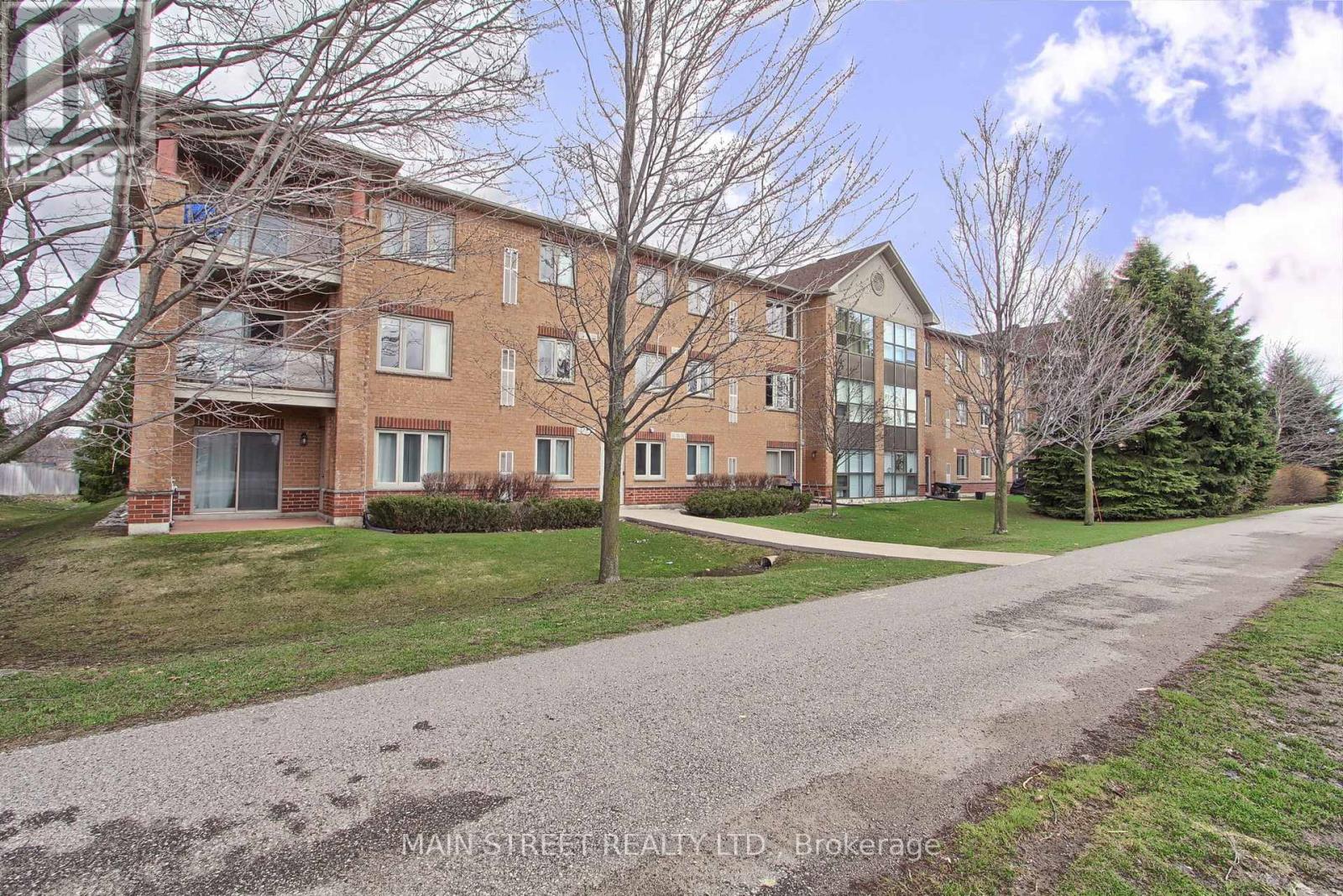 305 - 500 MAPLEVIEW DRIVE W