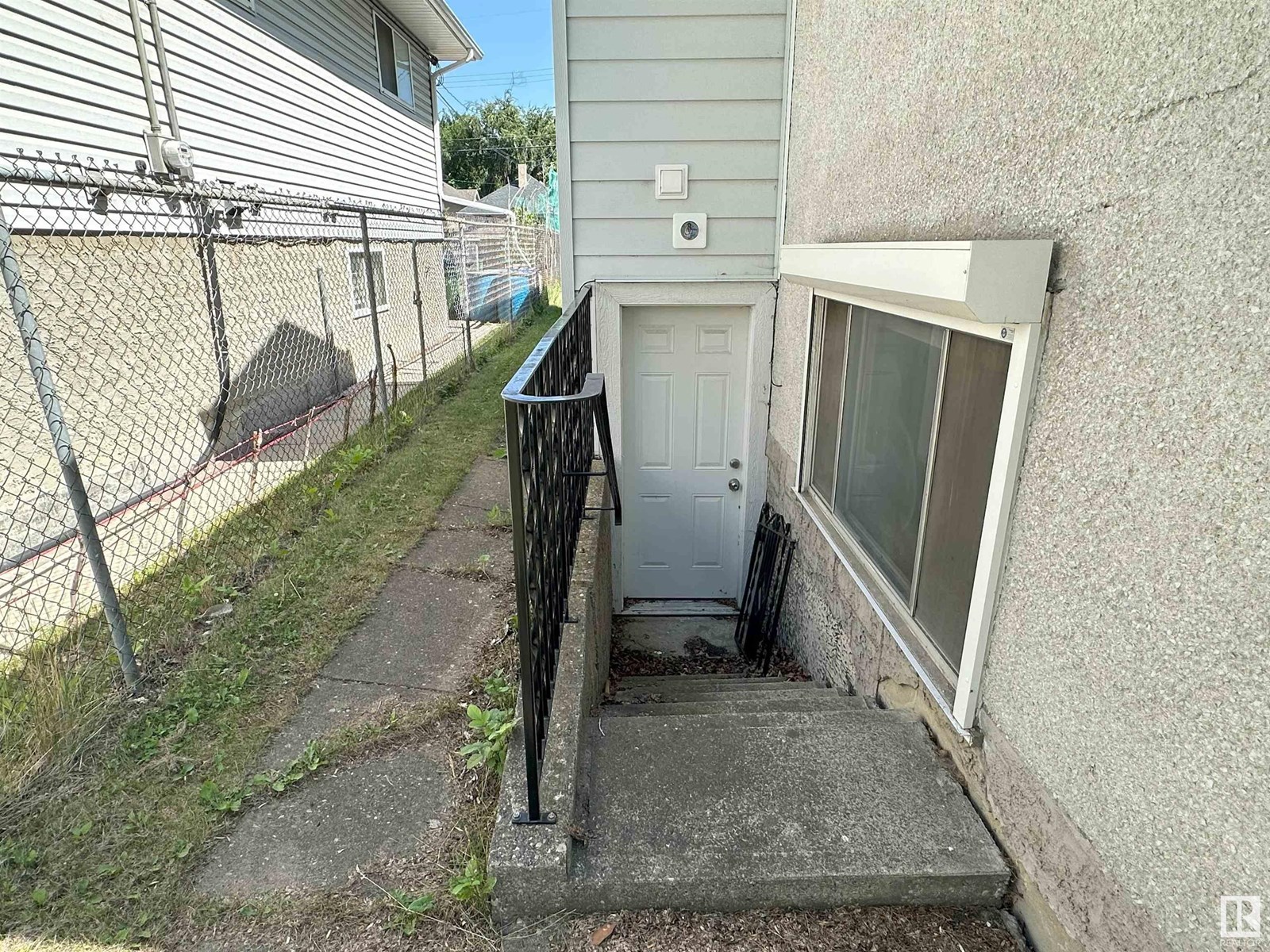 9108 112 AV NW