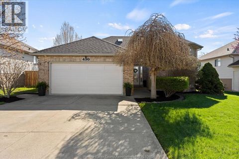 430 WOODRIDGE DRIVE Tecumseh ON N8N4V5