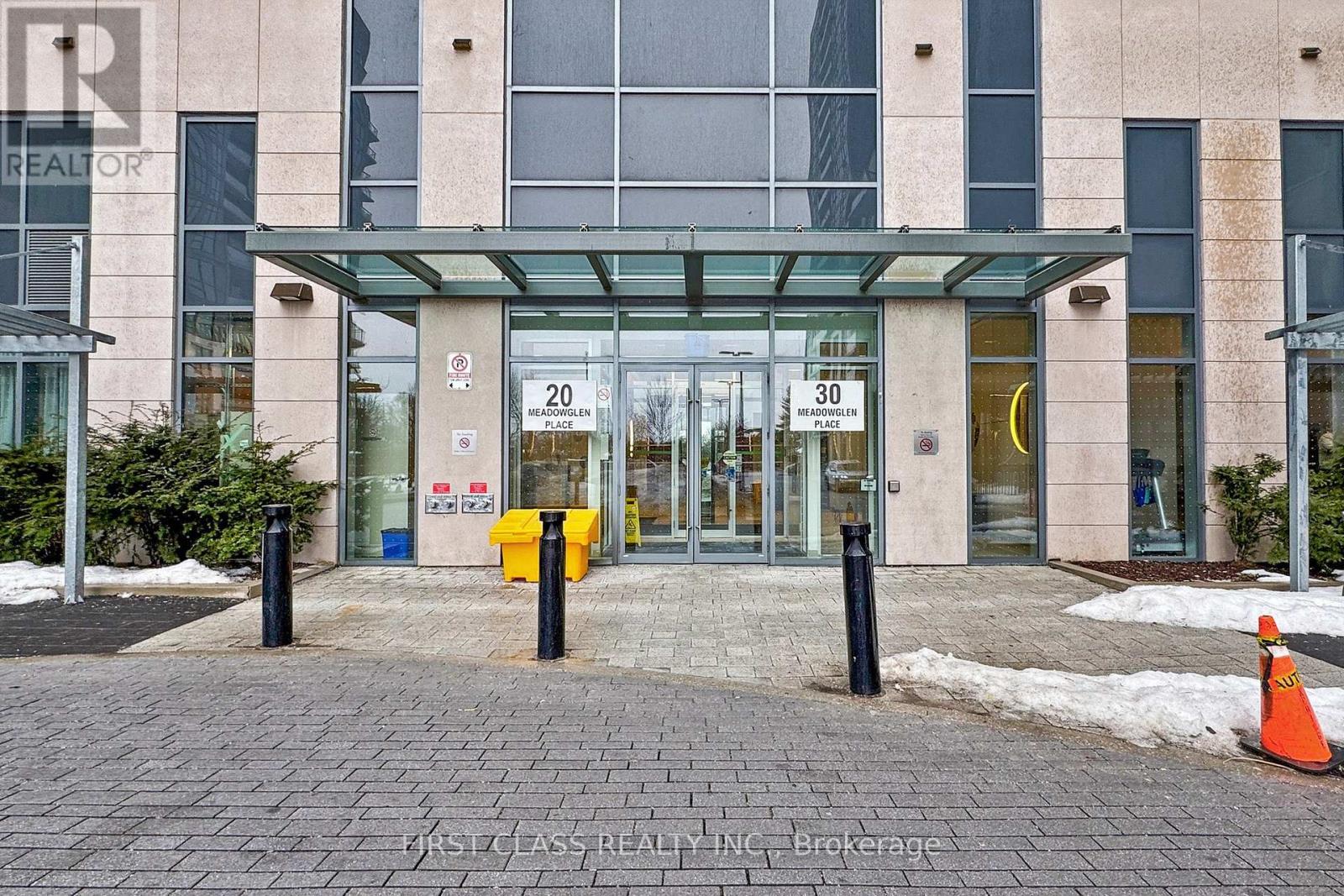 1506 - 20 MEADOWGLEN PLACE