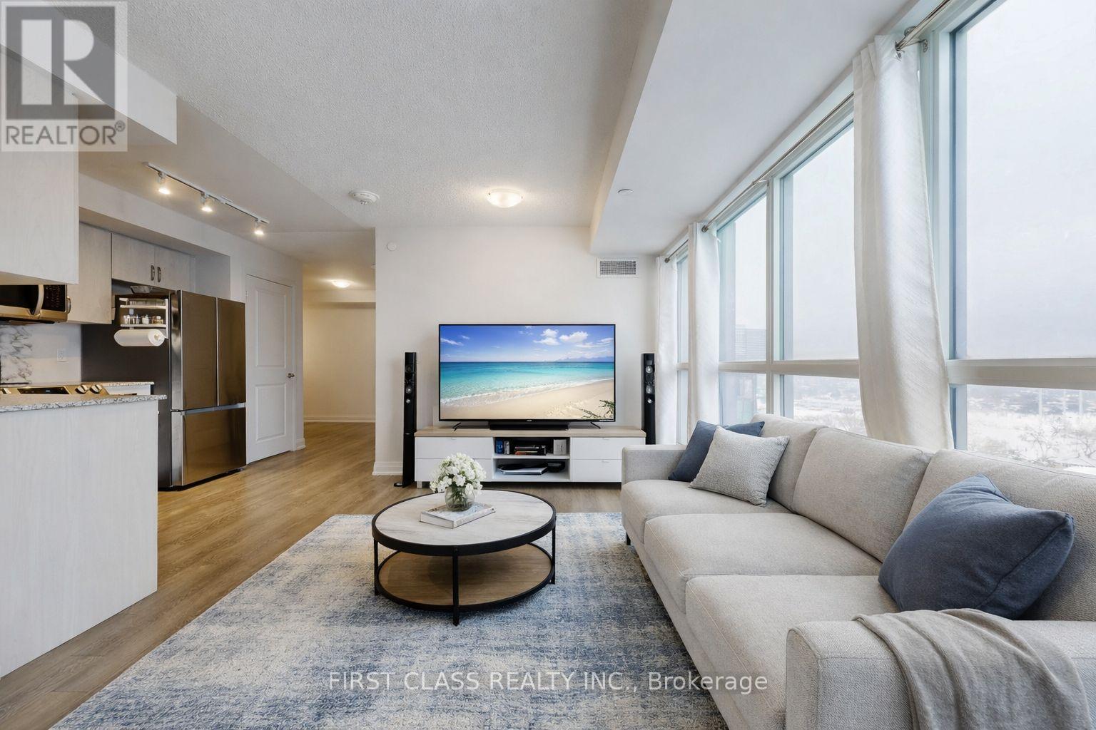 1506 - 20 MEADOWGLEN PLACE