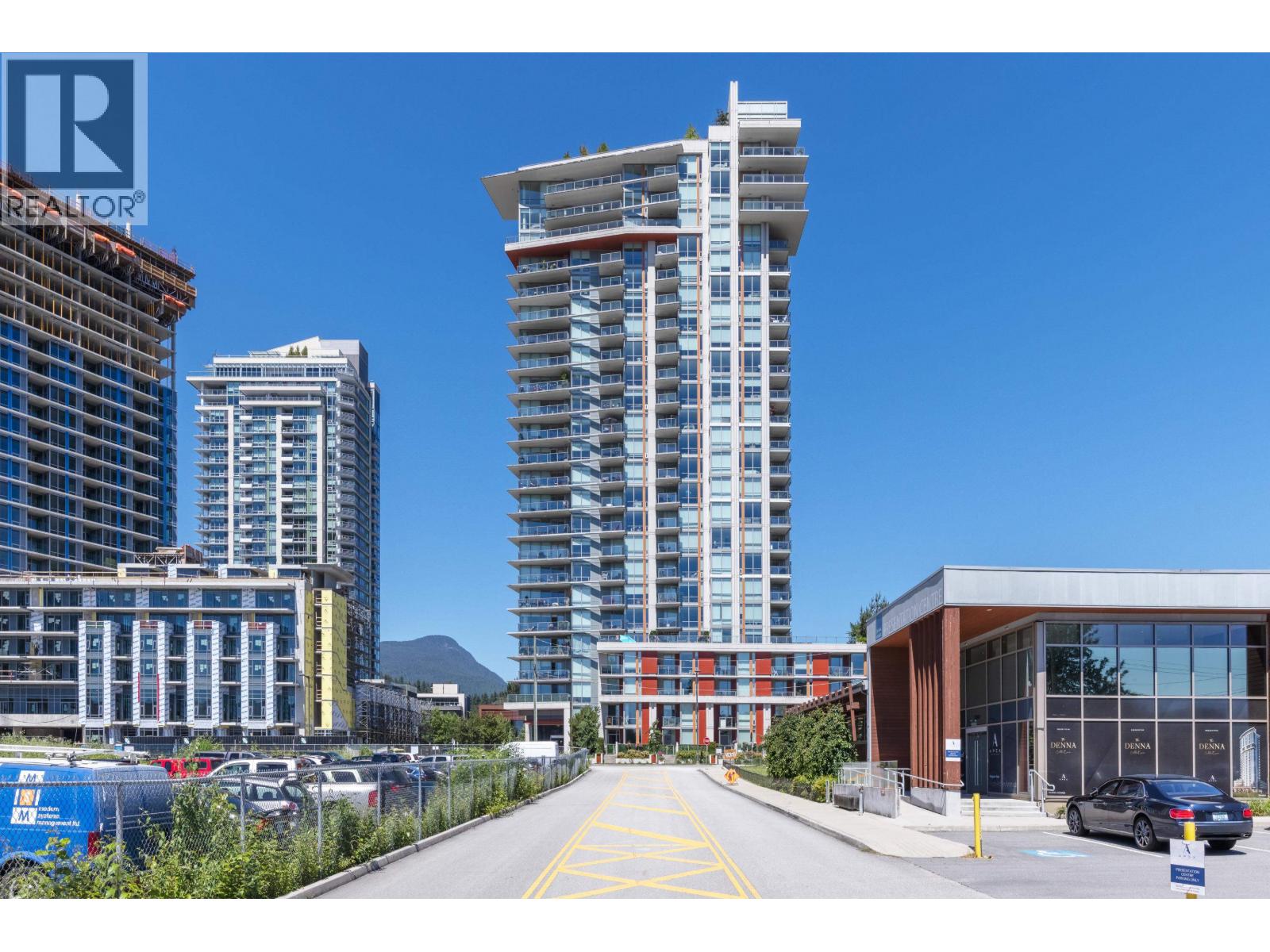 205 1550 FERN STREET