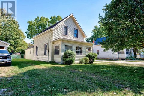 137 DUFFERIN STREET Stratford ON N5A2G9