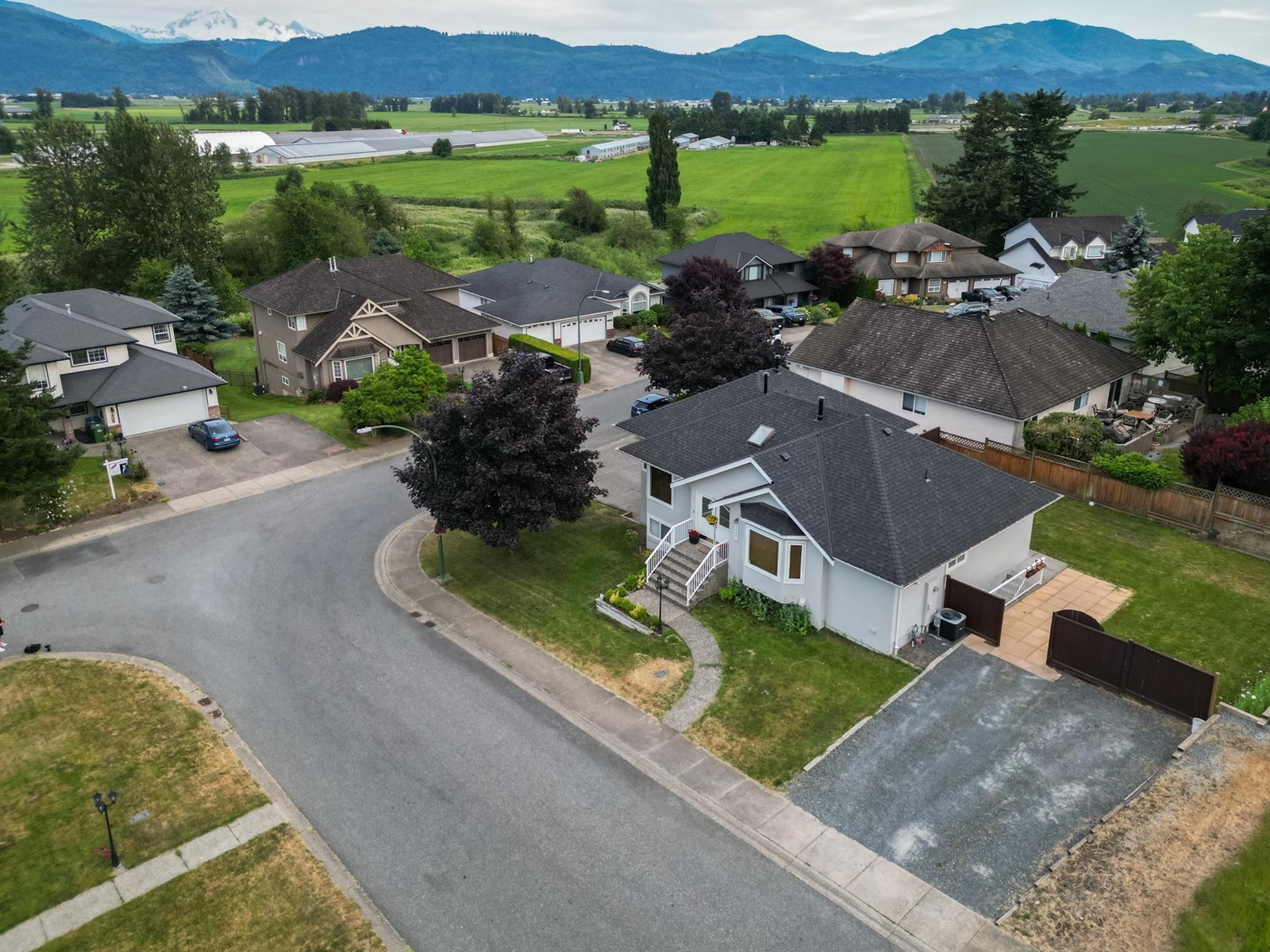 36381 COUNTRY PLACE