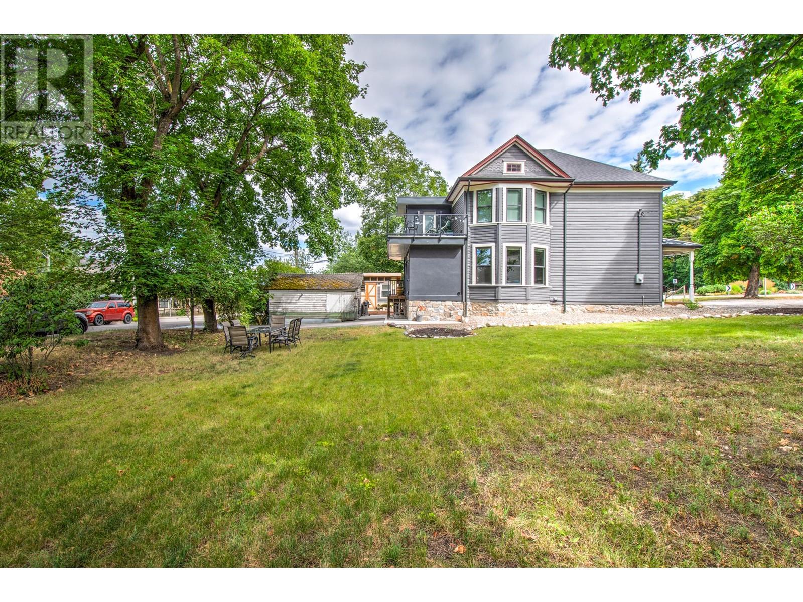 3102 Pleasant Valley Road