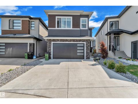 1809 18A AV NW Edmonton AB T6T2M9