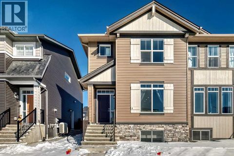 4 Yarrow Street Okotoks AB T1S4E6