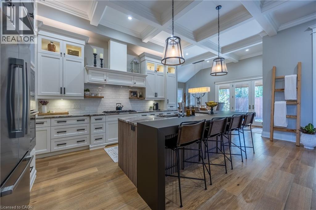 11 GREENLEAF Lane