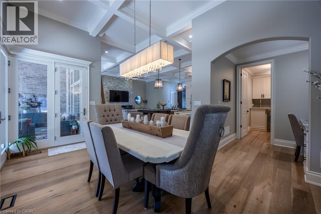 11 GREENLEAF Lane