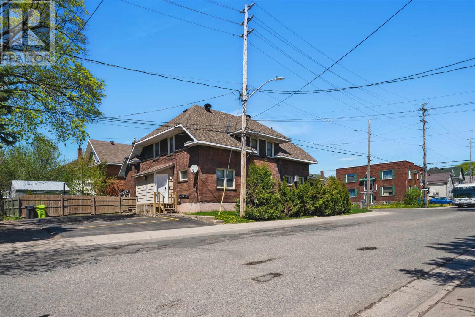 Homes for Sale Sault Ste. Marie 183 Albert ST E