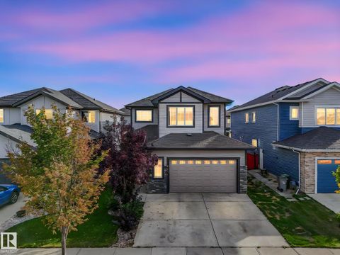 6611 54 AV Beaumont AB T4X2A2