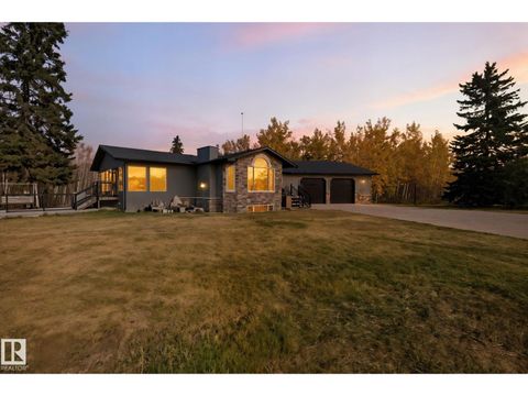 22516 TWP ROAD 572 Rural Sturgeon County AB T0A1N5