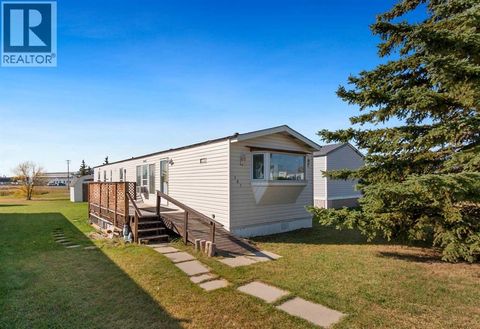 707 Highfield Drive Carstairs AB T0M0N0