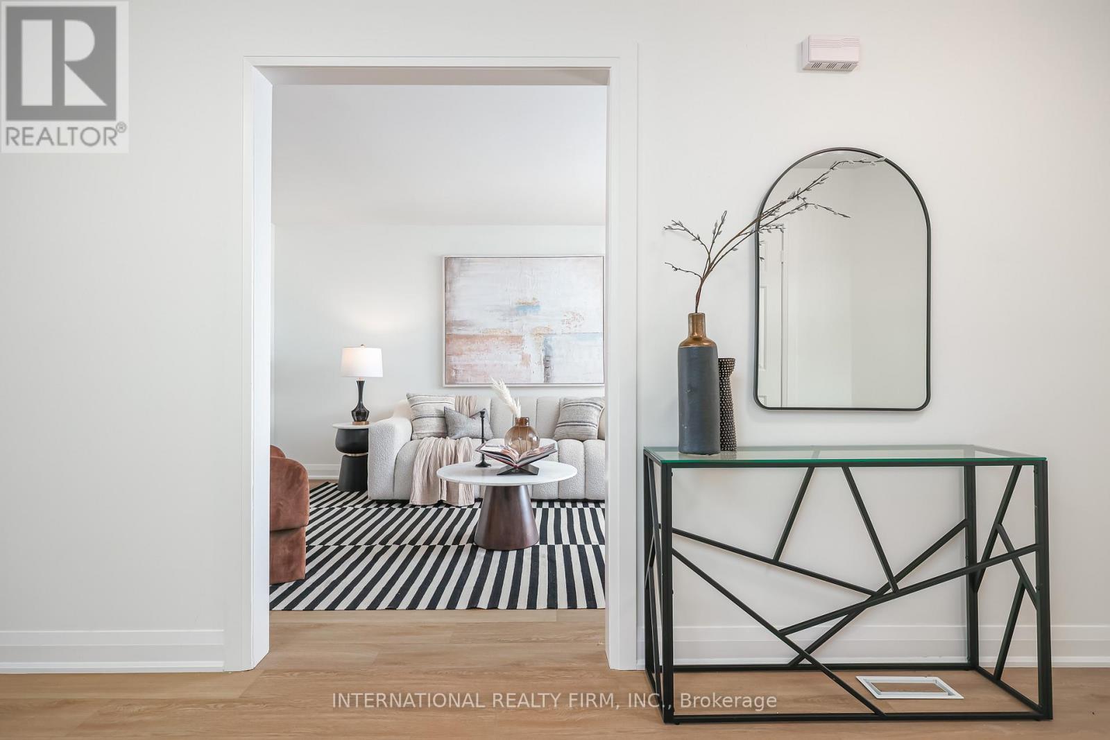 3286 THORNCREST DRIVE