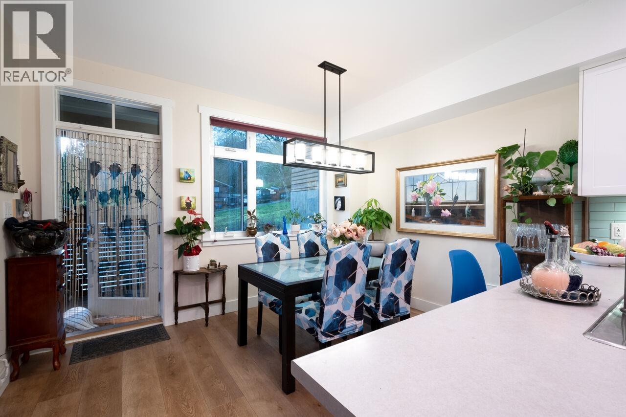 1078 FOXGLOVE LANE