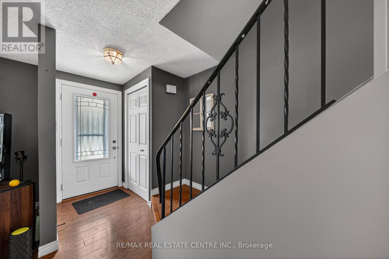 195 OLD CARRIAGE DRIVE